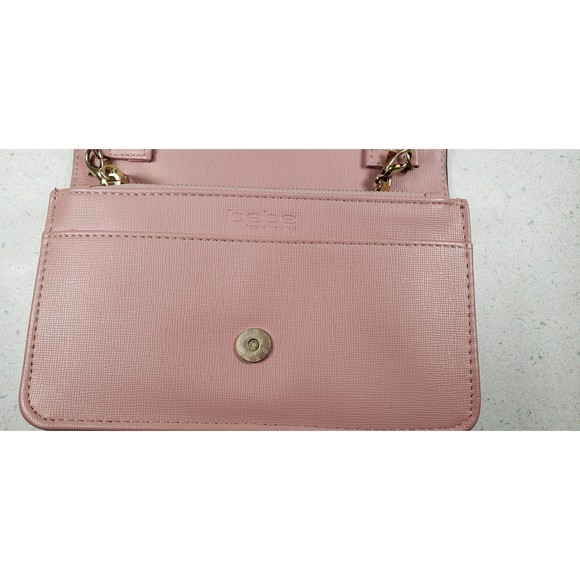 Vintage BeBe Los Angeles Aliab Fl ap Peach Crossbody Quilted Chain Stud Strap - Picture 5 of 10